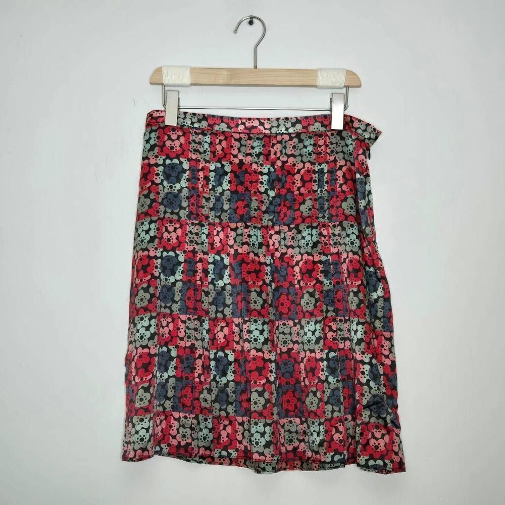 Marc Jacobs Women's 100% Silk Skirt Size 6 Flowers Pleats